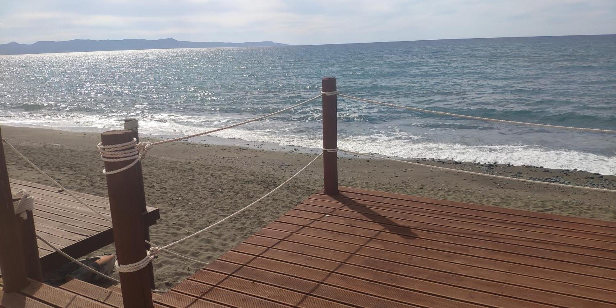 Uniquely Located On The Beach Agia Marina  Bagian luar foto